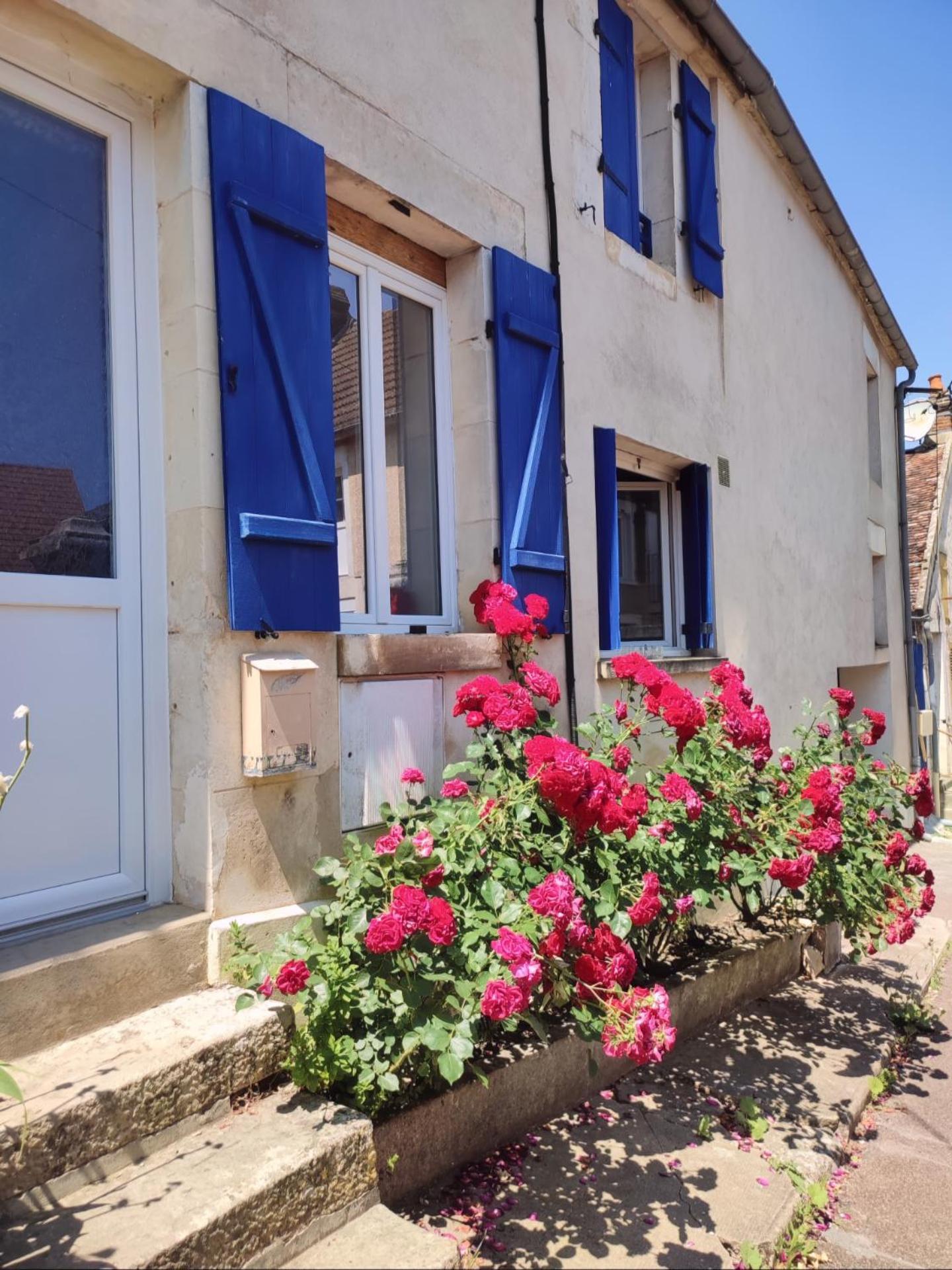 Gite En Plein Coeur Du Vignoble Chablisien Courgis Εξωτερικό φωτογραφία